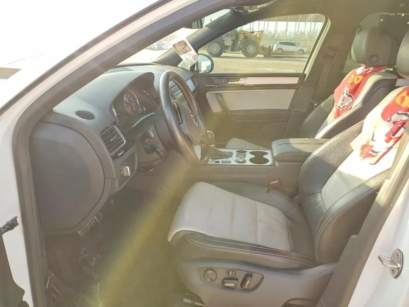 WVGRF7BPXHD004534 — 2017 VOLKSWAGEN TOUAREG photo 7