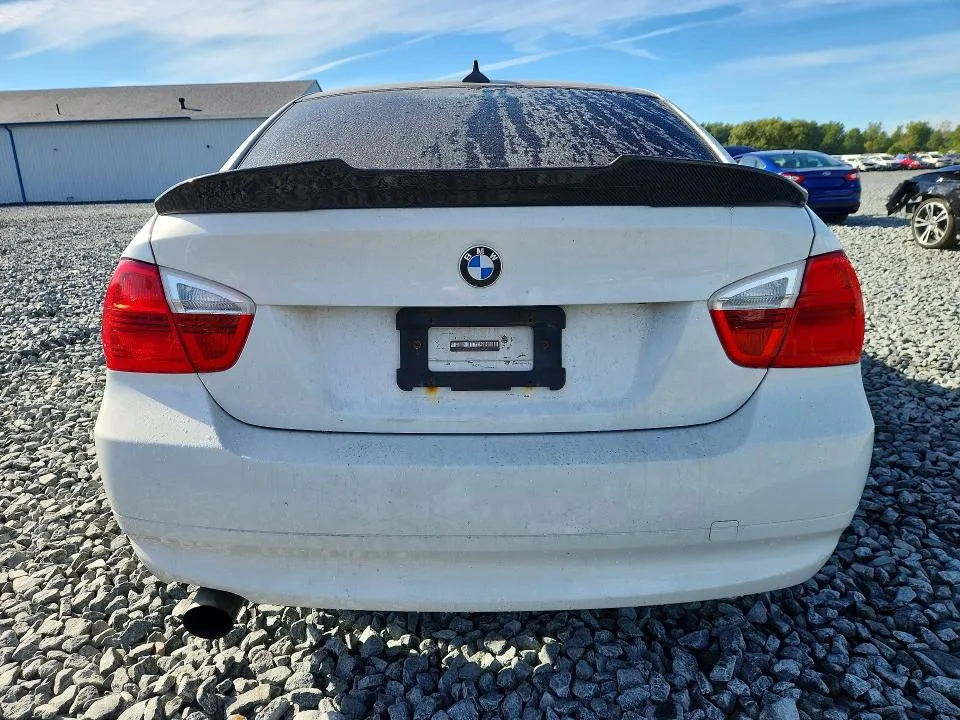 WBAVC93578K041750 — 2008 BMW 328 photo 6