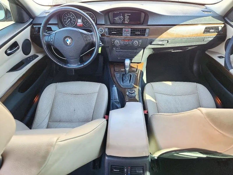 WBAPH57549NL79359 — 2009 BMW 328 photo 8
