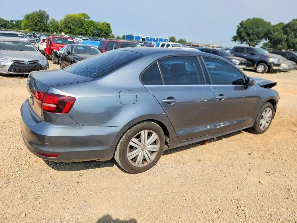 3VW2B7AJ2HM361691 — 2017 VOLKSWAGEN JETTA photo 3