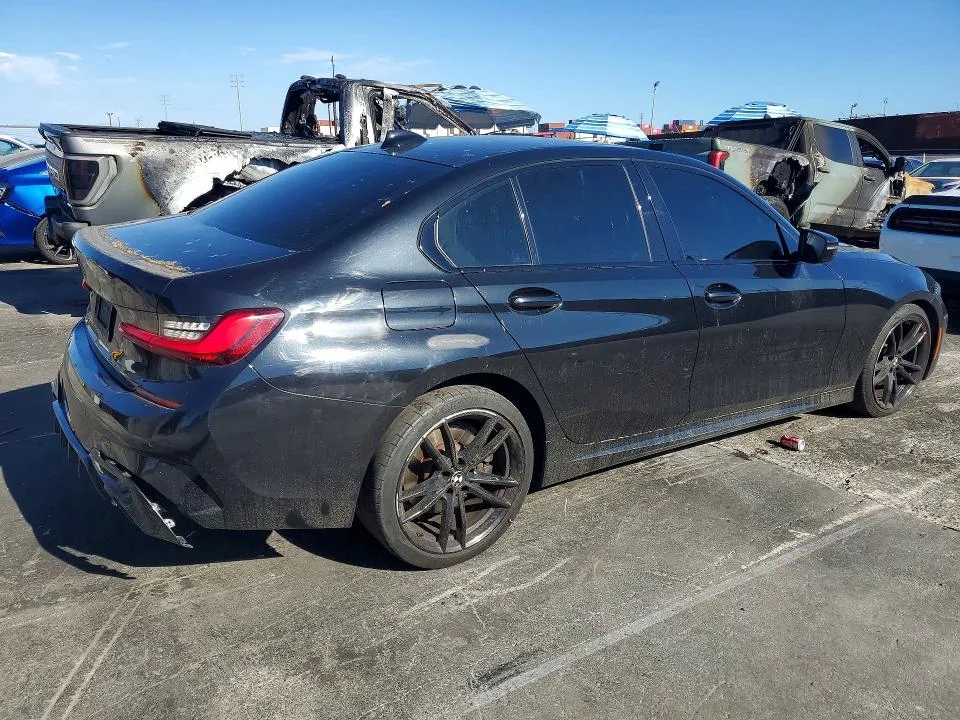 3MW5R1J06N8C70991 — 2022 BMW 330I photo 3