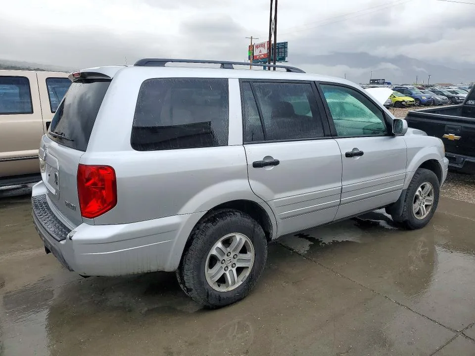 2HKYF18685H509876 — 2005 HONDA PILOT photo 3