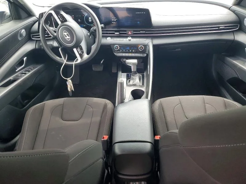 KMHLM4DG5RU759079 — 2024 HYUNDAI ELANTRA photo 8