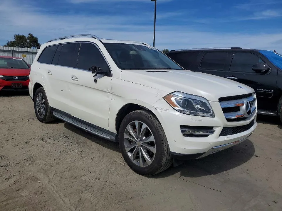 4JGDF6EE2GA647071 — 2016 MERCEDES-BENZ GL photo 4