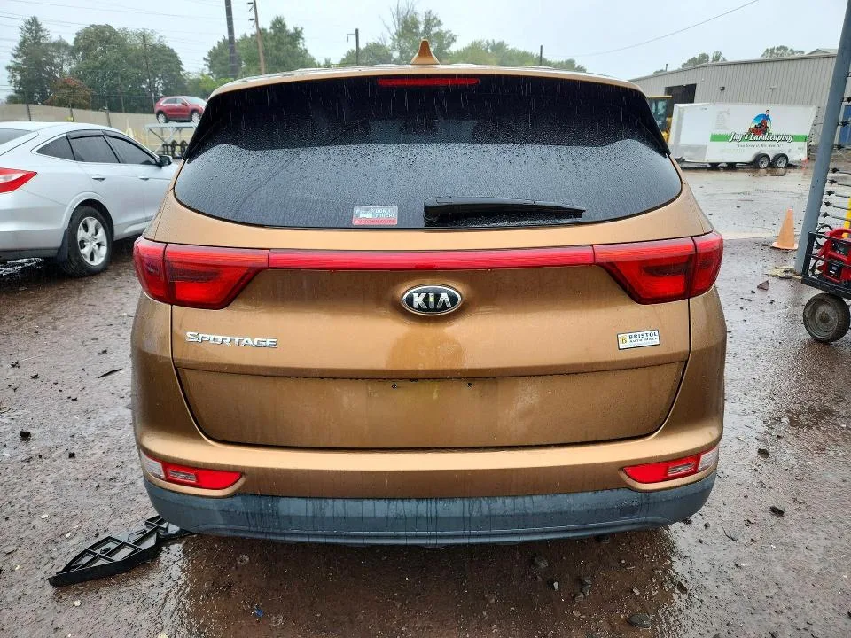 KNDPMCAC2J7385986 — 2018 KIA SPORTAGE photo 6