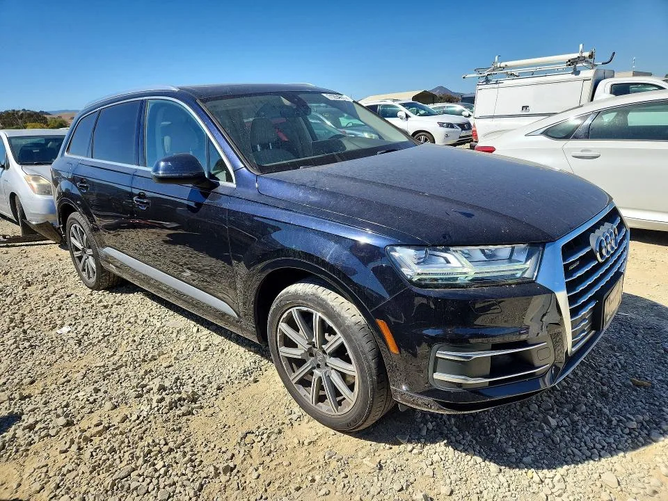 WA1LAAF70HD037438 — 2017 AUDI Q7 photo 4