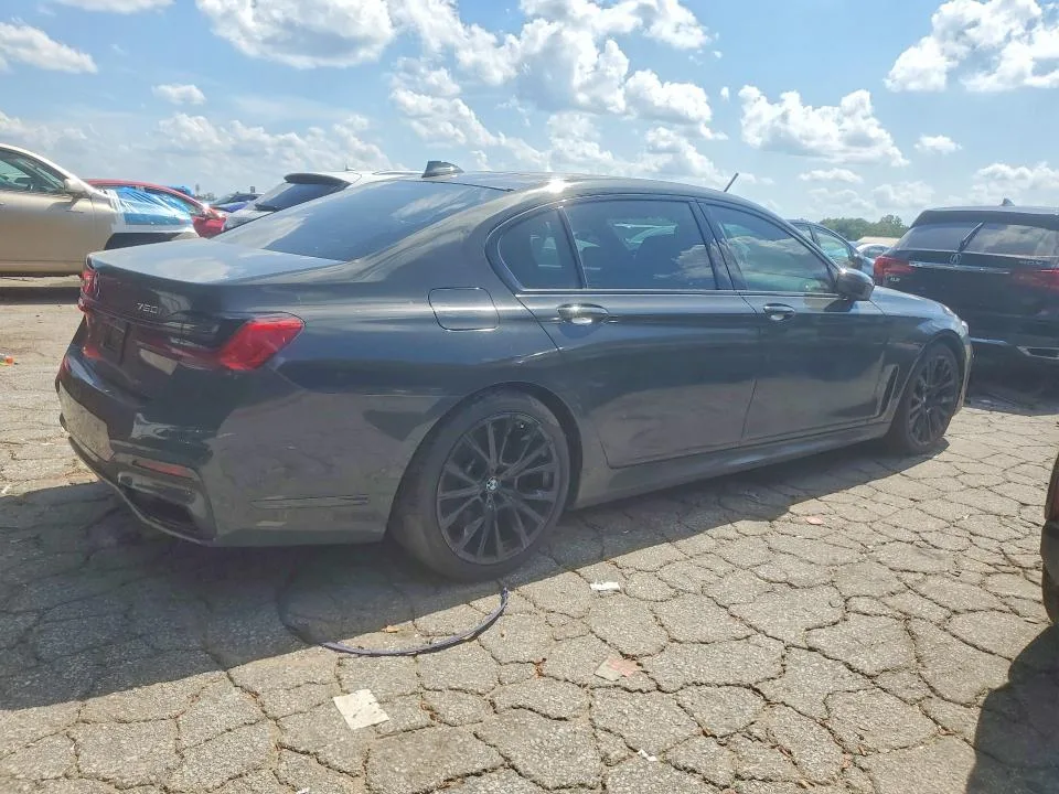 WBA7U2C05NCH45150 — 2022 BMW 750 photo 3