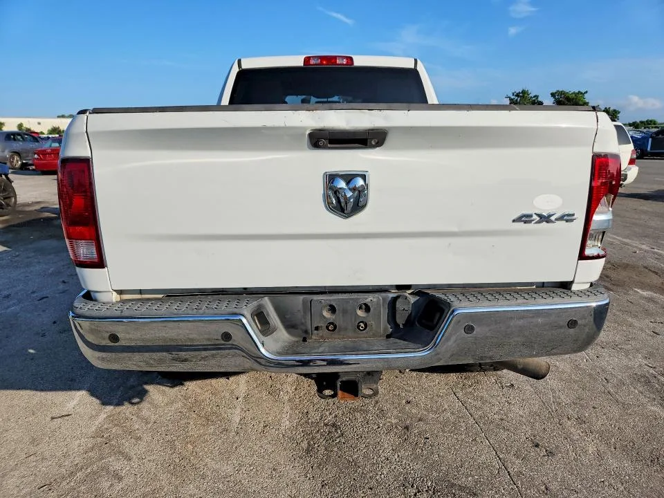 3C6UR5CJ9GG161811 — 2016 RAM 2500 photo 6
