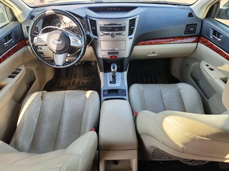 4S4BREKC7A2314670 — 2010 SUBARU OUTBACK photo 8