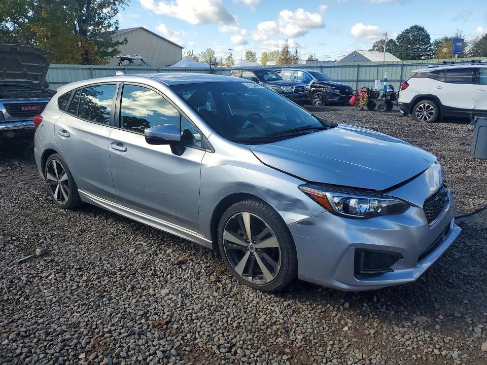4S3GTAL62H3746018 — 2017 SUBARU IMPREZA photo 4