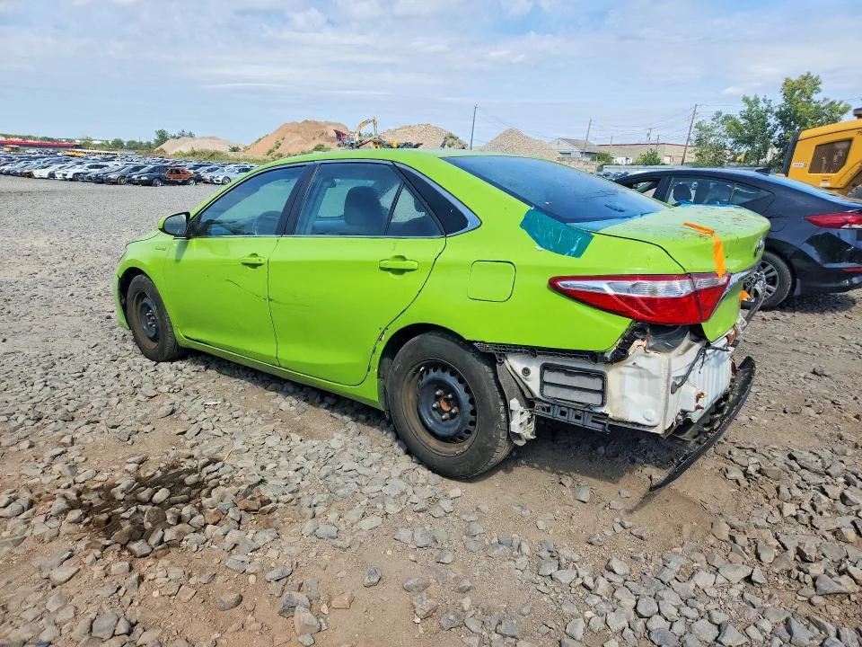 4T1BD1FKXFU154255 — 2015 TOYOTA CAMRY HYBRID photo 2