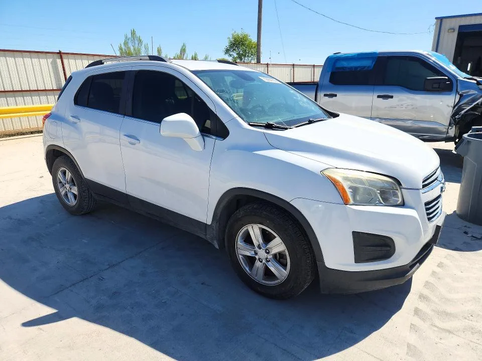 3GNCJLSB0FL248360 — 2015 CHEVROLET TRAX photo 4