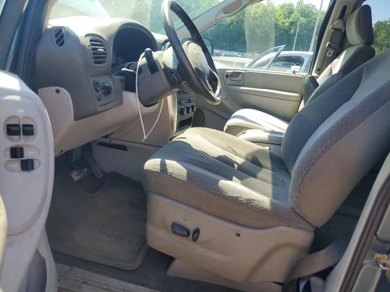 2A4GP54L36R796344 — 2006 CHRYSLER TOWN & COUNTRY photo 7