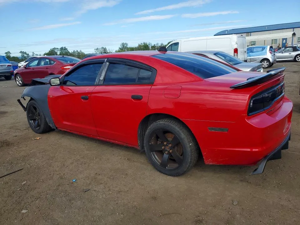 2C3CDXCT2EH158783 — 2014 DODGE CHARGER photo 2