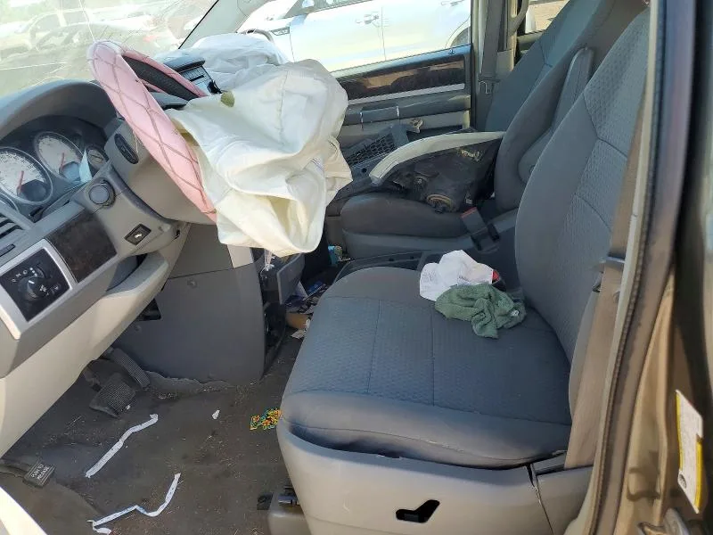 2D4RN5D15AR397465 — 2010 DODGE GRAND CARAVAN photo 7