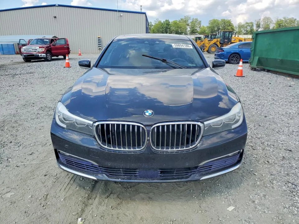 WBA7E2C50GGD99982 — 2016 BMW 740 photo 5
