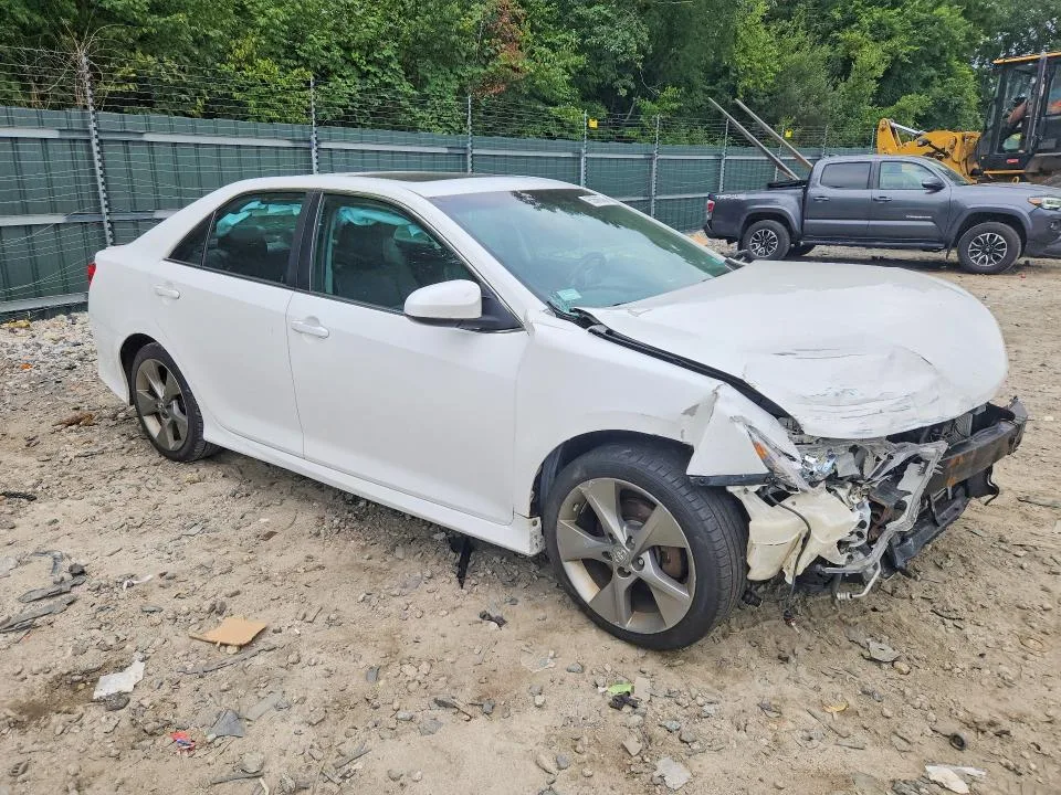4T1BK1FK7EU539700 — 2014 TOYOTA CAMRY photo 4