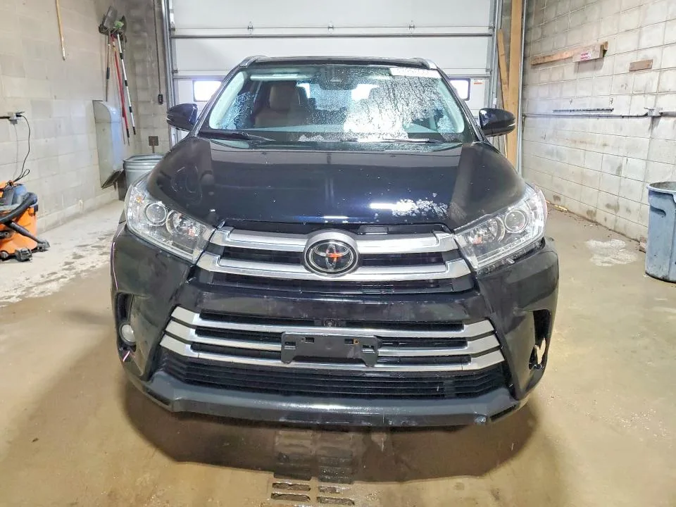 5TDDZRFHXJS883242 — 2018 TOYOTA HIGHLANDER photo 5