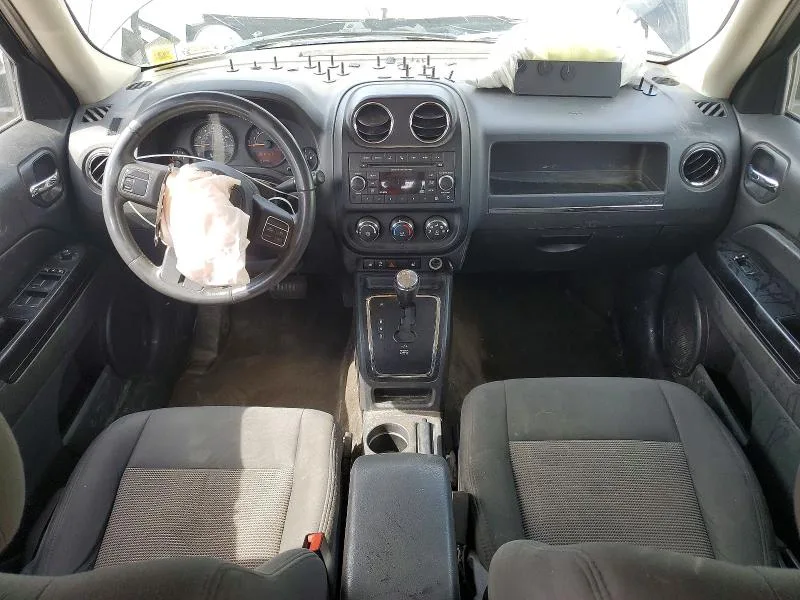 1C4NJRFB7ED766095 — 2014 JEEP PATRIOT photo 8