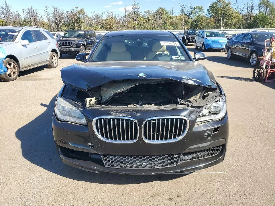 WBAYF8C57DDE59239 — 2013 BMW 750 photo 5