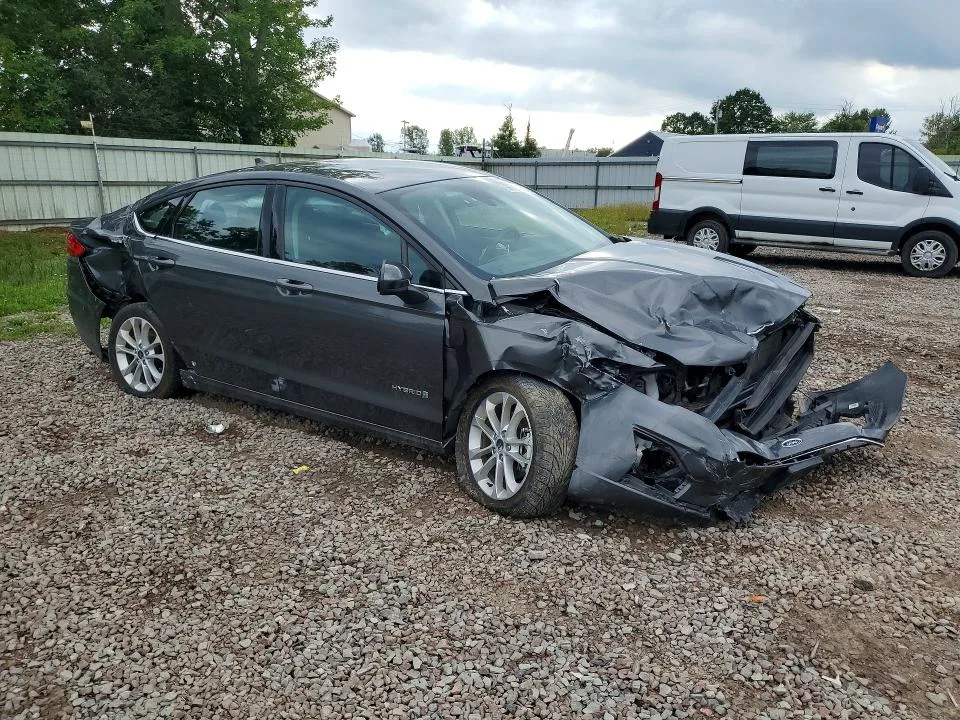 3FA6P0LU1KR107698 — 2019 FORD FUSION photo 4