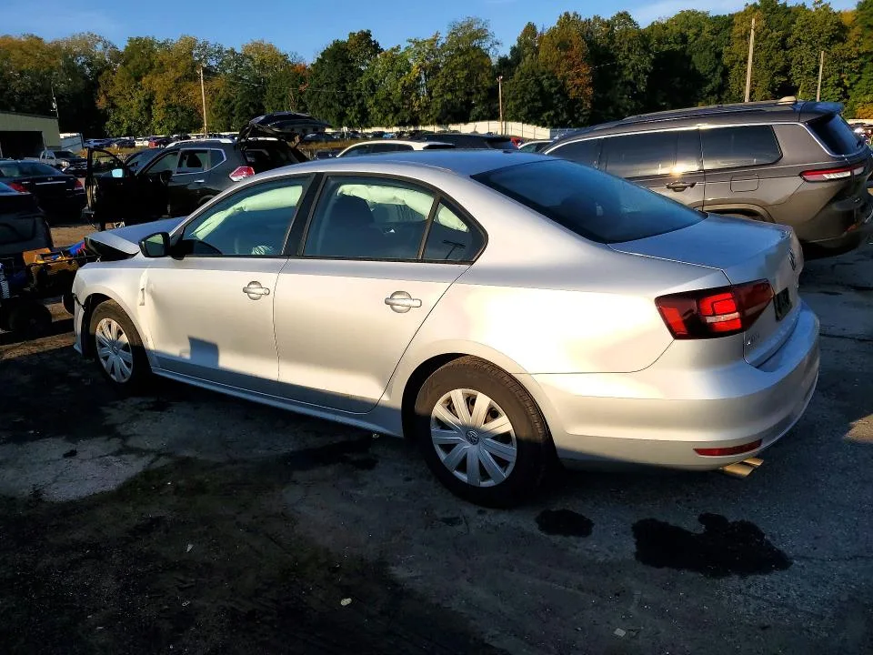 3VW267AJ6GM232291 — 2016 VOLKSWAGEN JETTA photo 2