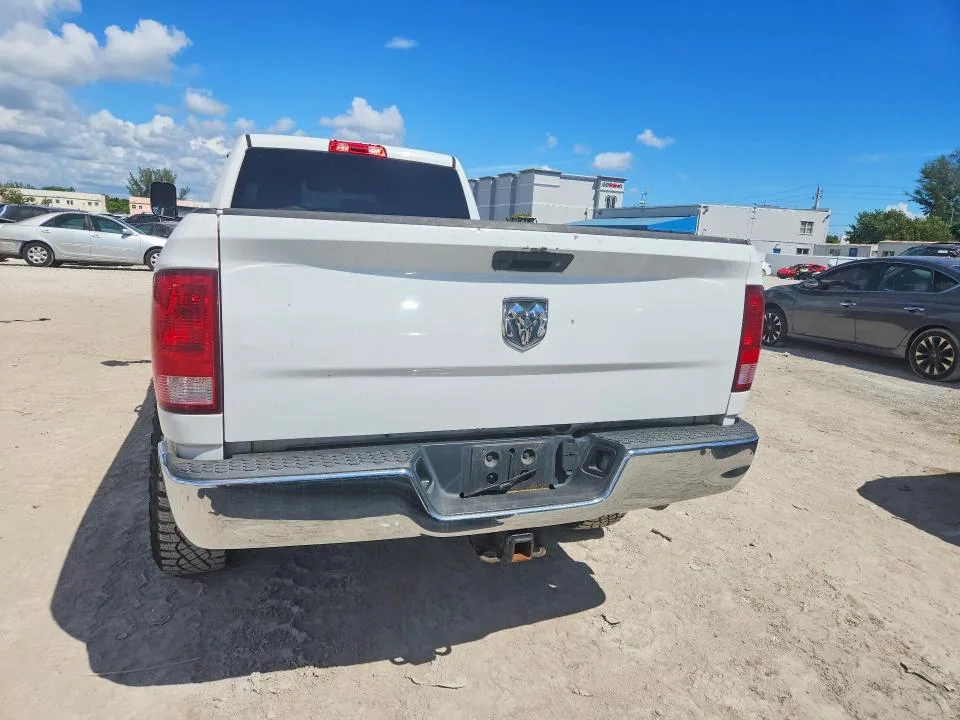 3C6UR5HLXJG277911 — 2018 RAM 2500 photo 6