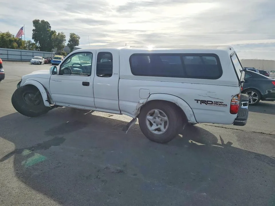 5TESN92N62Z006833 — 2002 TOYOTA TACOMA photo 2