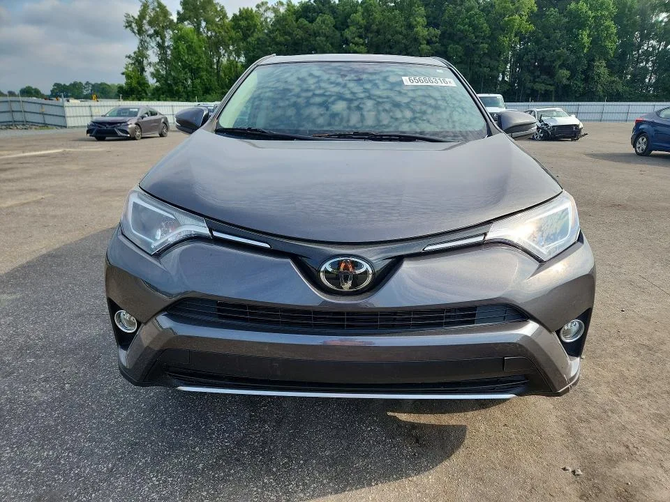 2T3WFREV1JW477812 — 2018 TOYOTA RAV4 photo 5