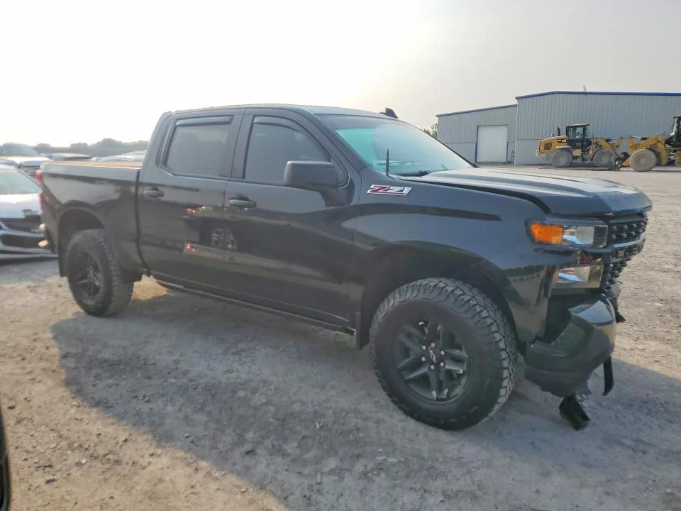 3GCPYCEF9KG109061 — 2019 CHEVROLET SILVERADO photo 4