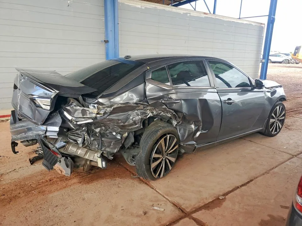 1N4BL4CV8LN318895 — 2020 NISSAN ALTIMA photo 3