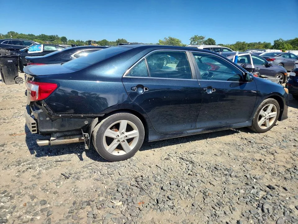 4T1BF1FK3CU112659 — 2012 TOYOTA CAMRY photo 3