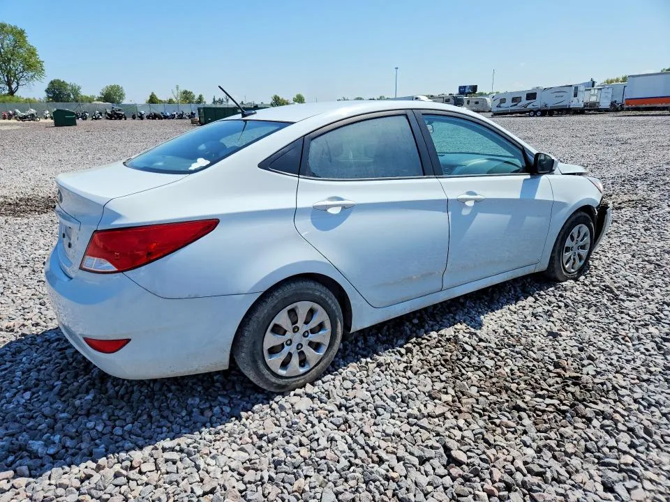 KMHCT4AE1HU390662 — 2017 HYUNDAI ACCENT photo 3