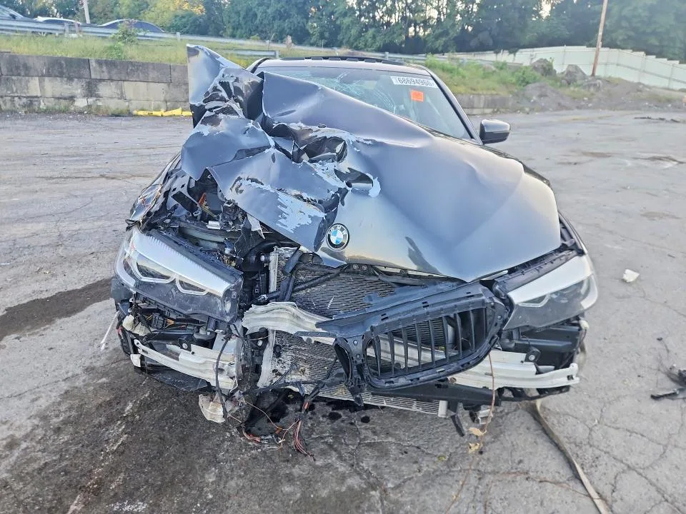 WBAJE7C56JWC55630 — 2018 BMW 540 photo 5