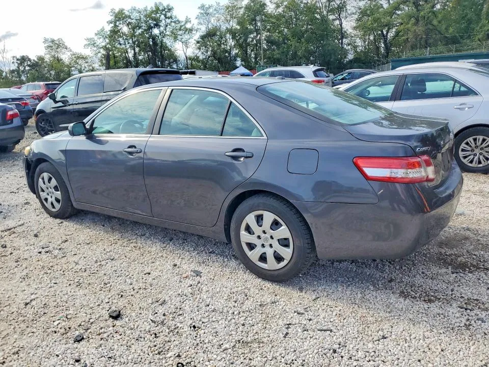 4T1BF3EK1AU092616 — 2010 TOYOTA CAMRY photo 2