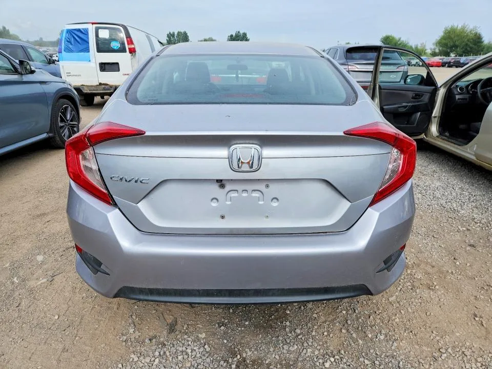 2HGFC2F51JH043681 — 2018 HONDA CIVIC photo 6
