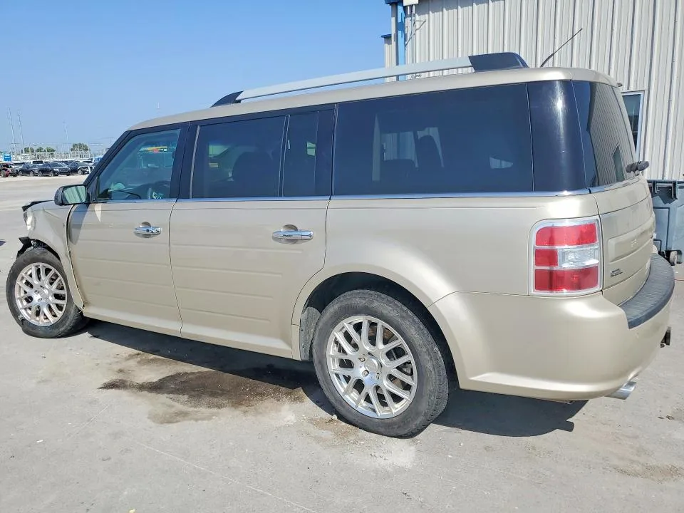 2FMHK6C87HBA01962 — 2017 FORD FLEX photo 2