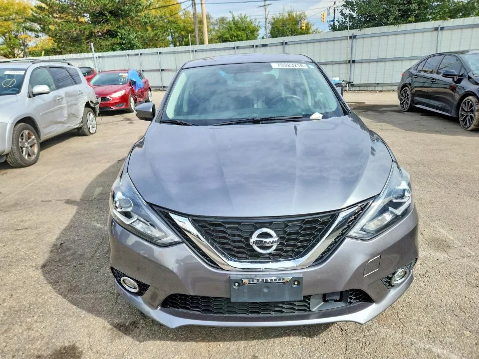 3N1CB7AP5JY230624 — 2018 NISSAN SENTRA photo 5