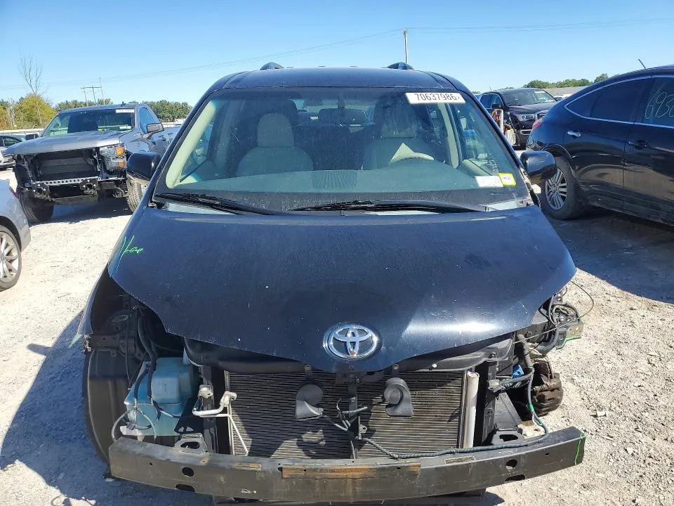 5TDJK3DC9DS050919 — 2013 TOYOTA SIENNA photo 5