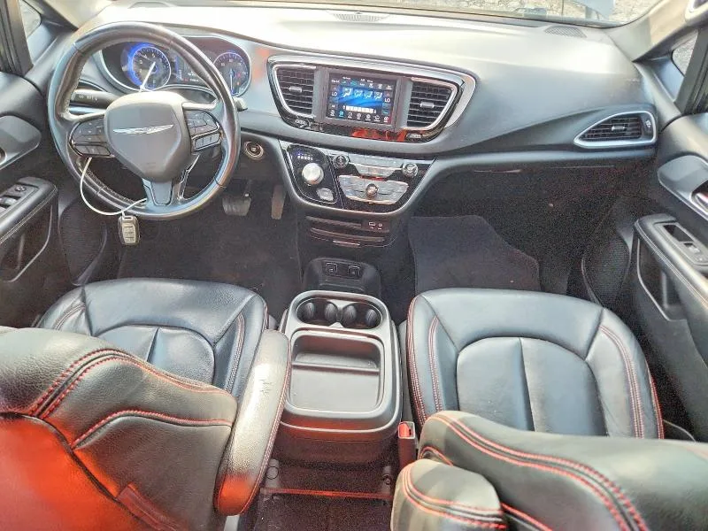 2C4RC1FG6LR269736 — 2020 CHRYSLER PACIFICA photo 8