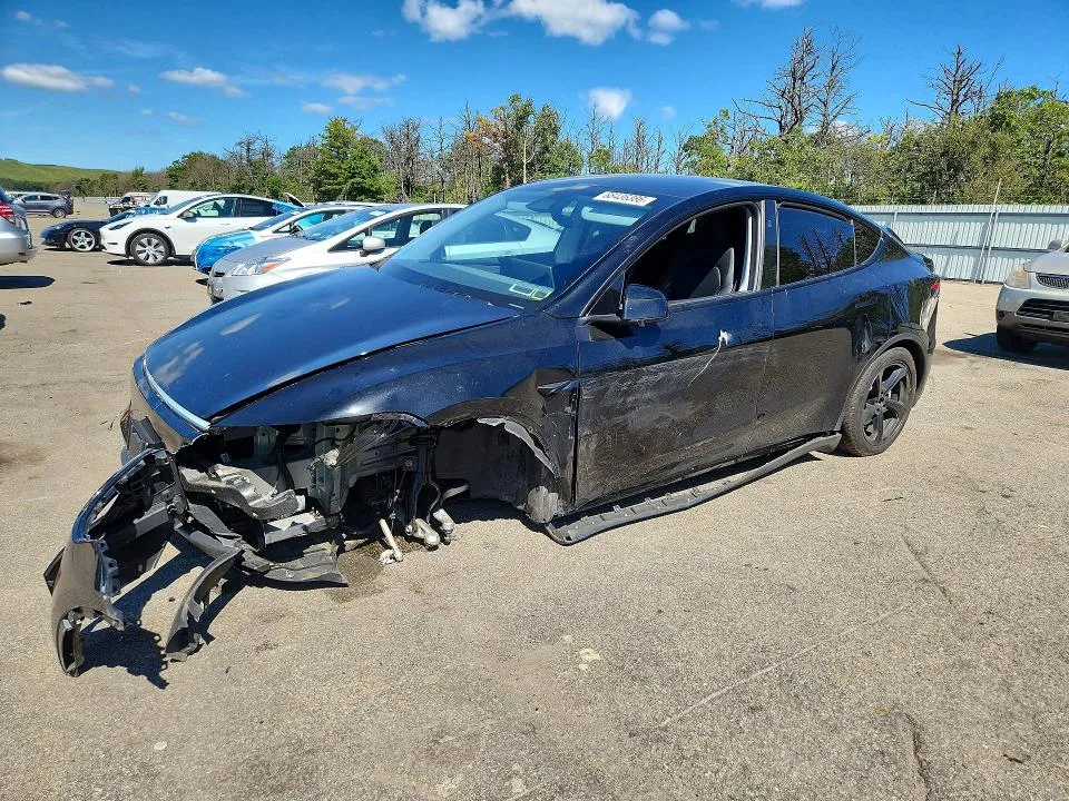 7SAYGDEE1TA413397 — 2026 TESLA MODEL Y photo 1