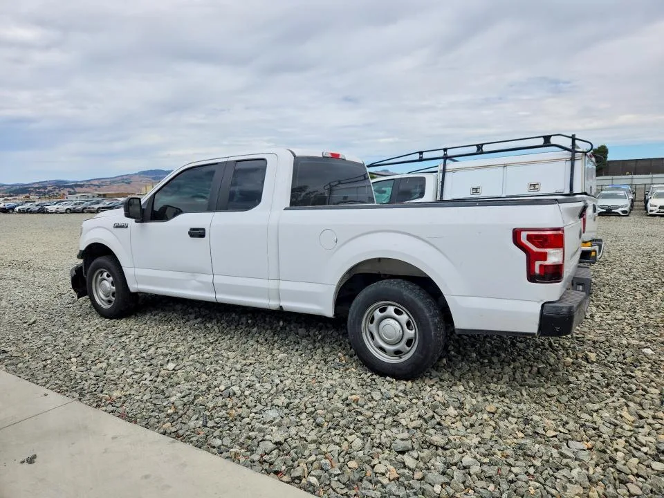 1FTEX1CBXJKF80741 — 2018 FORD F150 photo 2