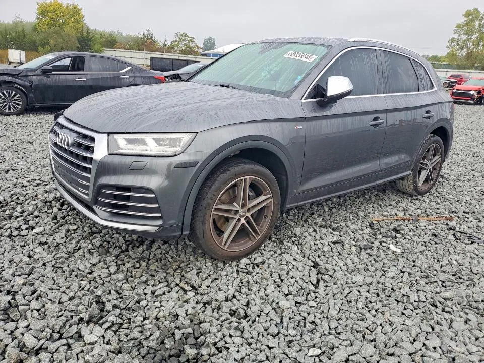 WA1B4AFY3K2030014 — 2019 AUDI SQ5