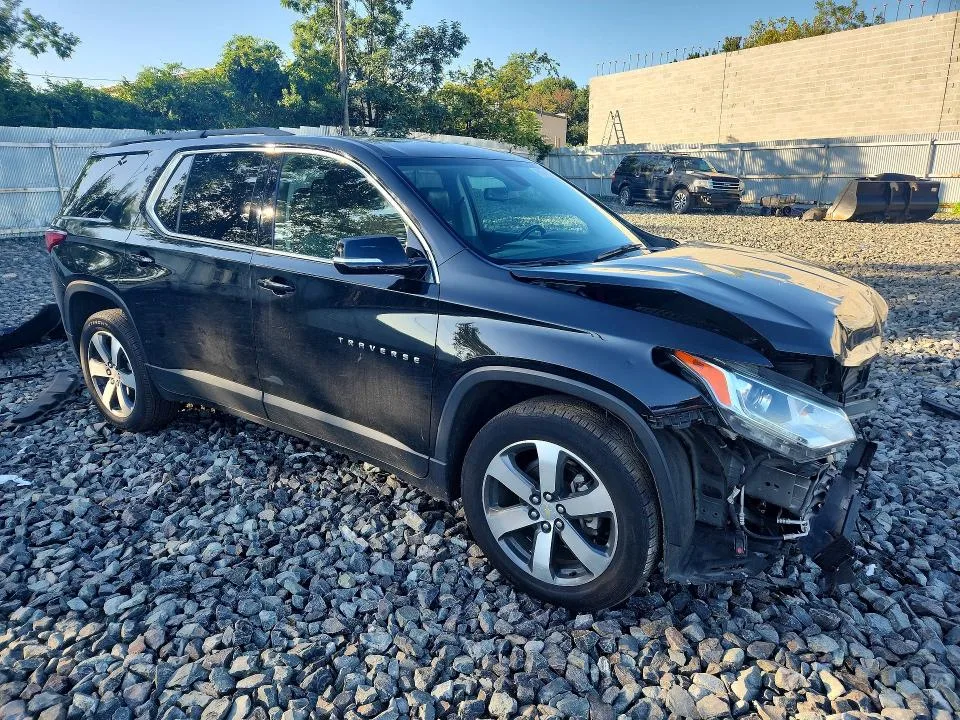 1GNEVHKW8KJ172062 — 2019 CHEVROLET TRAVERSE photo 4