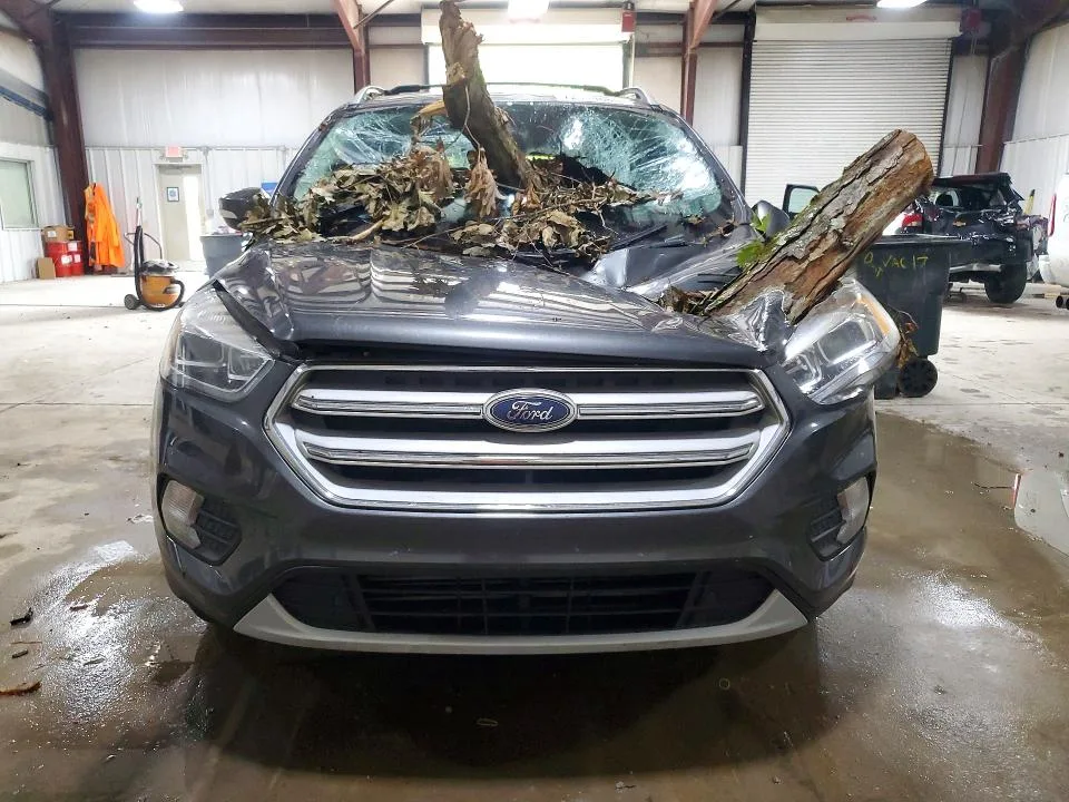 1FMCU9J94JUA89466 — 2018 FORD ESCAPE photo 5