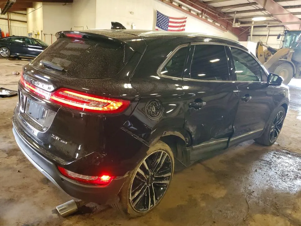 5LMTJ3DH0JUL19560 — 2018 LINCOLN MKC photo 3