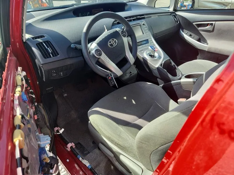 JTDKN3DU8E0371570 — 2014 TOYOTA PRIUS photo 8