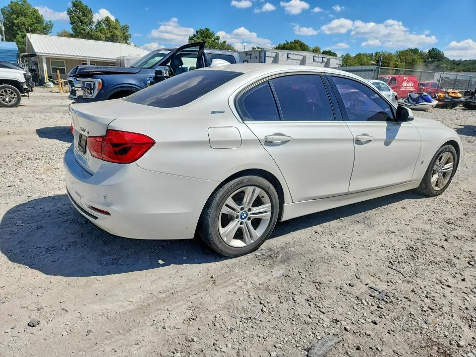 WBA8E1C36HA029666 — 2017 BMW 330E photo 3