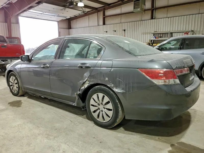 1HGCP2F34CA197485 — 2012 HONDA ACCORD photo 2