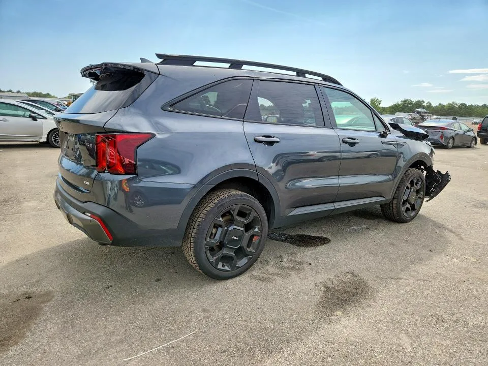 5XYRKDJF0RG293207 — 2024 KIA SORENTO photo 3